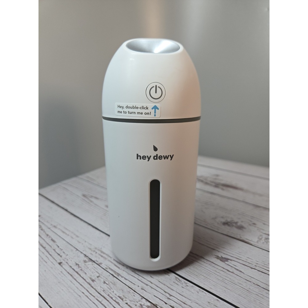 Hey Dewy Wireless Portable Facial Humidifier in Pearl White ~ Preowned